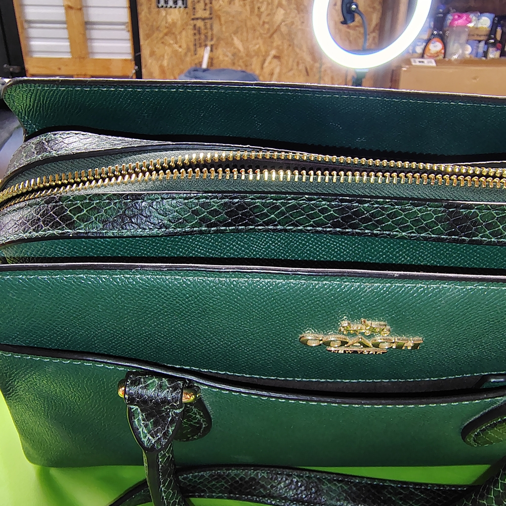 Coach Green Leather Handbag - Picture 5 of 15